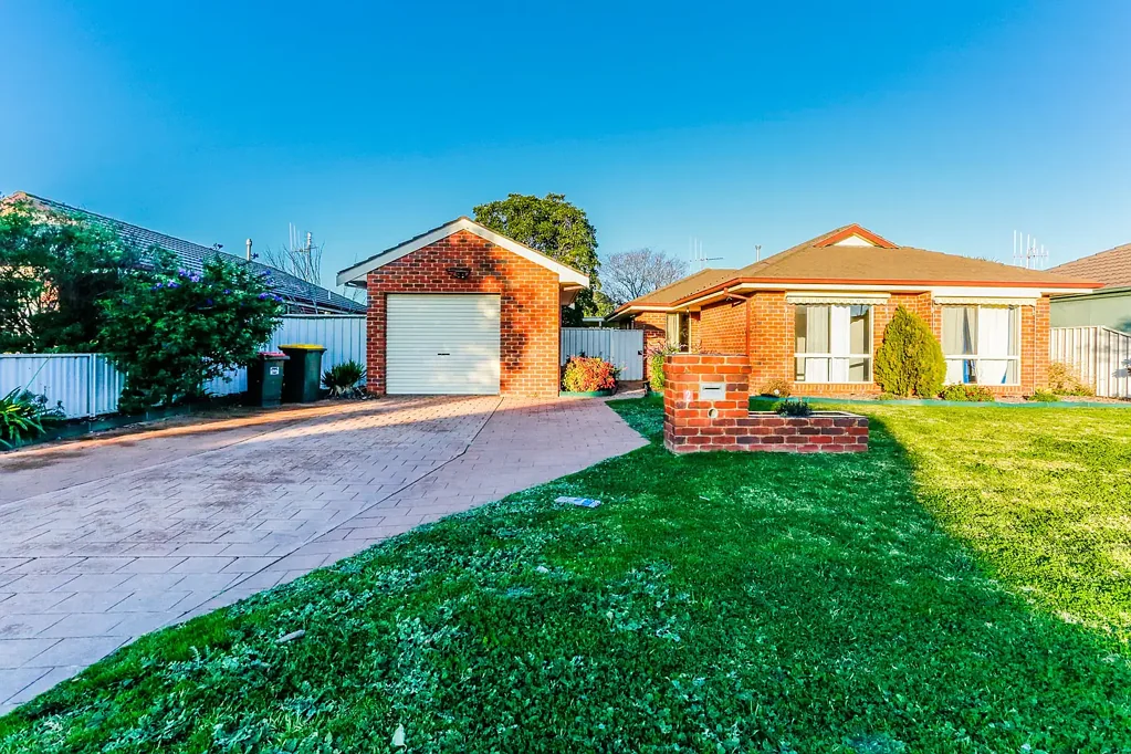 3 BEDROOM FAMILY HOME IN MOAMA