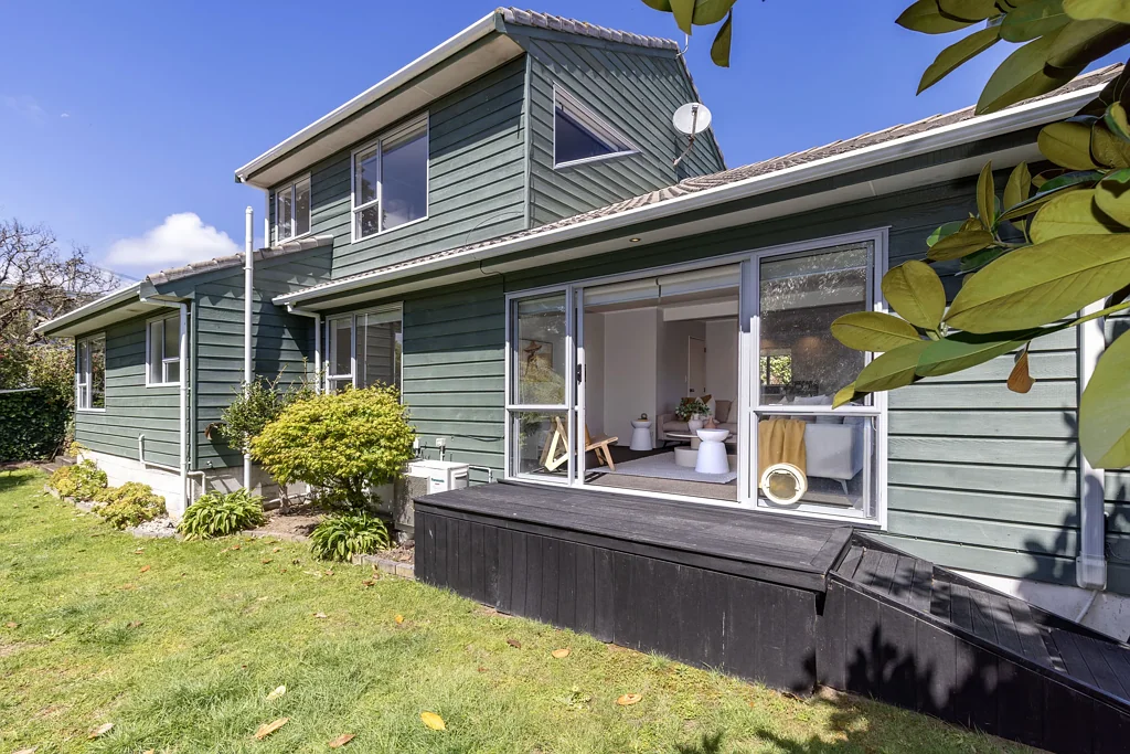 131A Renown Rd, Raumati South - 4 Bed House for Sale | HouGarden