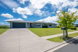 2 Pukatea Lane, Kinloch