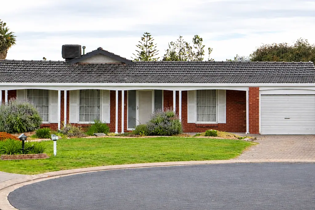 West Lakes Shore 3침실 Beautifully Updated Family Home in Sought-After West Lakes Shore