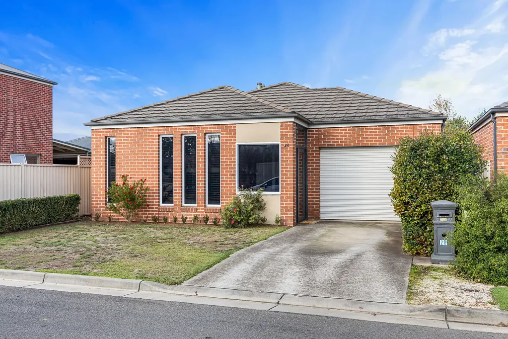 28 Monastery Drive, Wendouree, VIC 3355