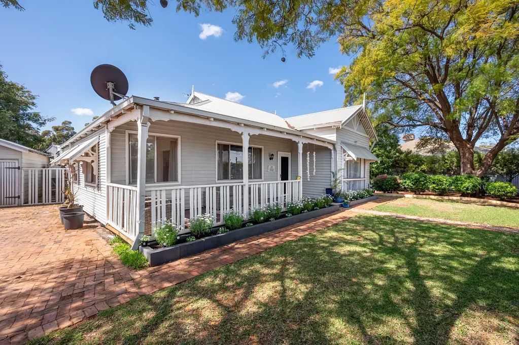Kalgoorlie 4બેડરૂમ Stunning 4 Bedroom Kalgoorlie Home