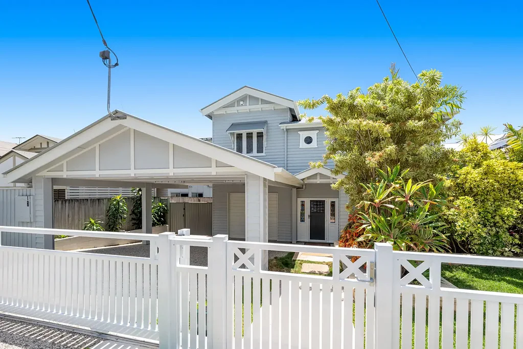 14 Perth Street, Camp Hill, QLD 4152