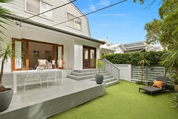 44A Surfers Parade, Freshwater