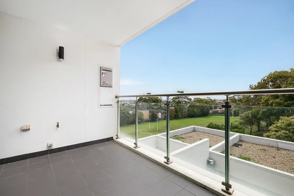 Gladesville 1 Bedroom Urban Elegance Meets Everyday Convenience