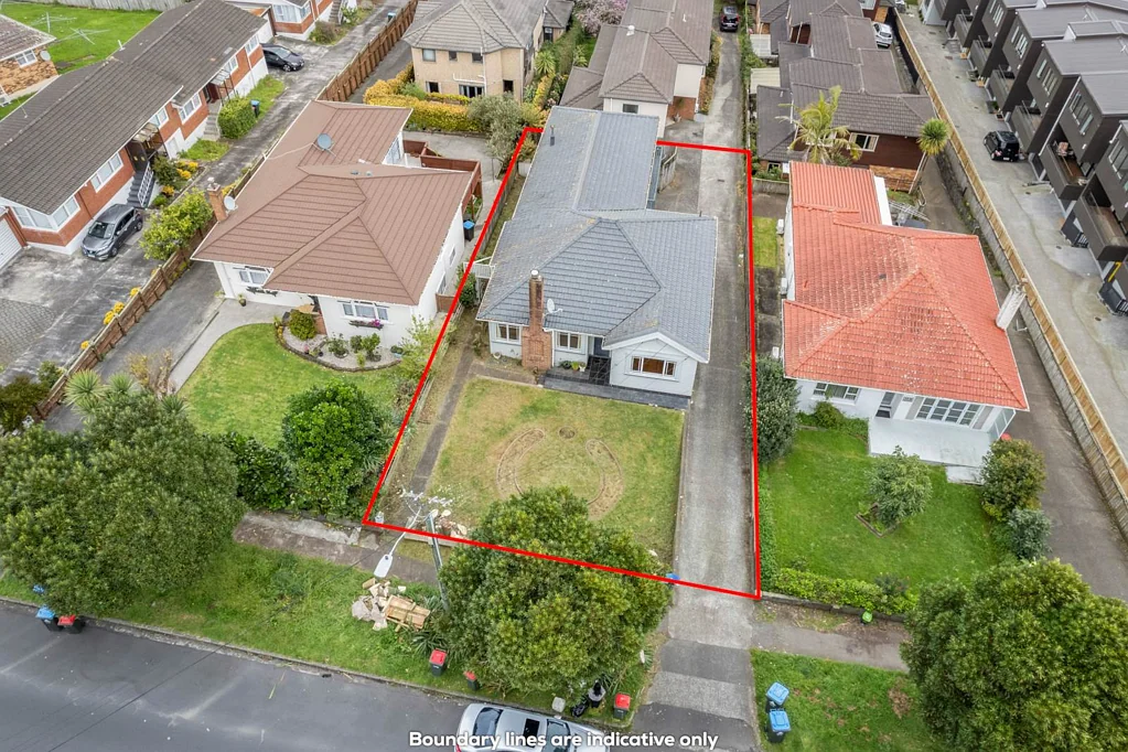 15 Hayr Road, Three Kings, Auckland City, Auckland