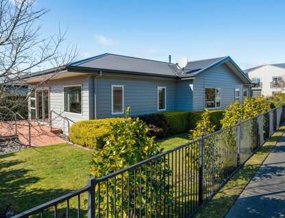 21 Chateau Crescent, Rangatira Park, Taupo, Waikato, 2房, 2浴, 排房