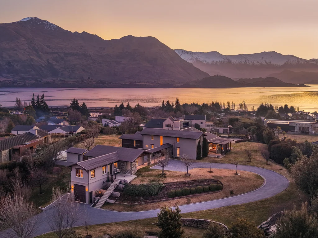 Wanaka 4房  An elevated masterpiece