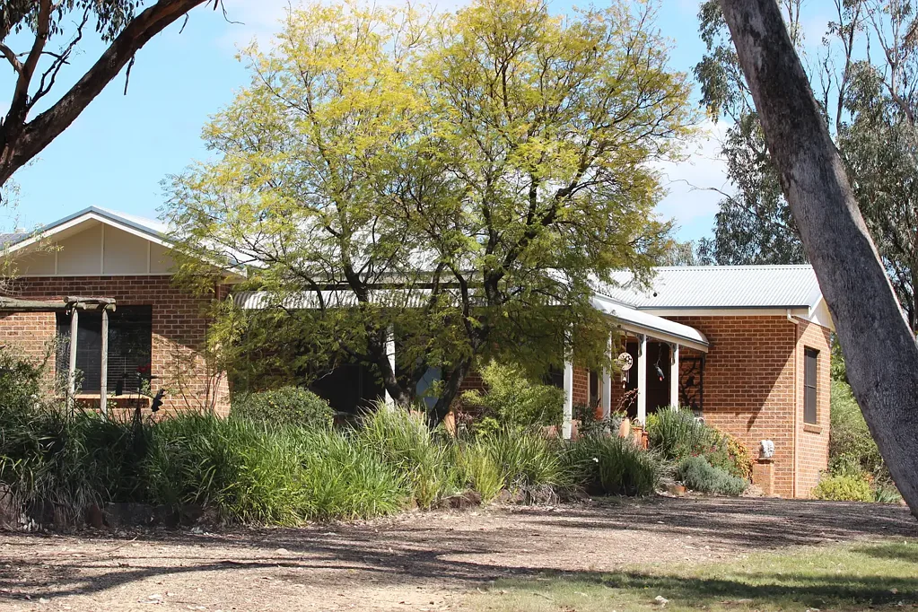 Inverell 7ਬੈੱਡਰੂਮ LIVE, LAUGH, LOVE at Triple L on 10 Pictersque Acres