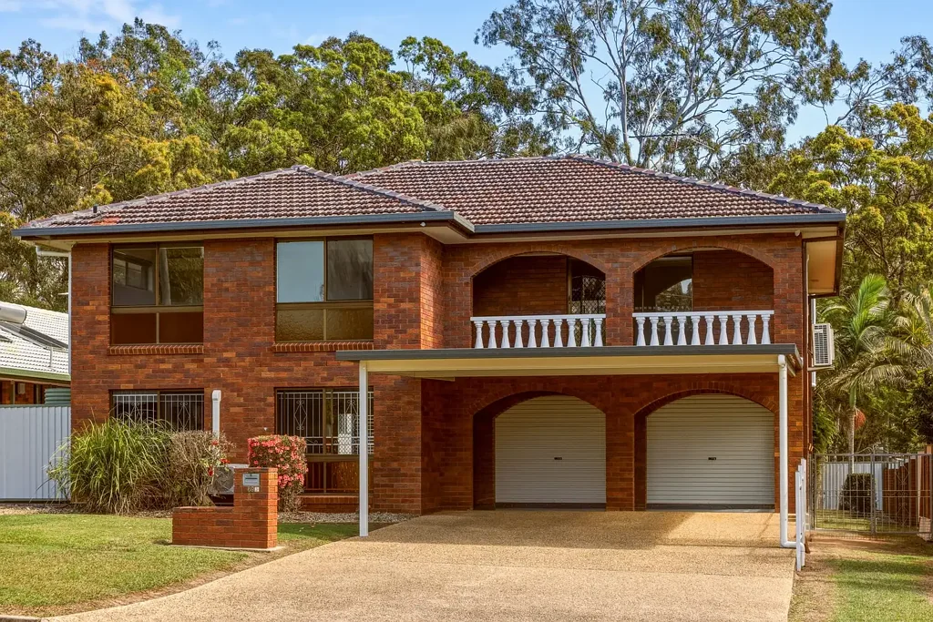 Clontarf 4Zimmer Golf Course Living with Space, Privacy & Dual Living Potential