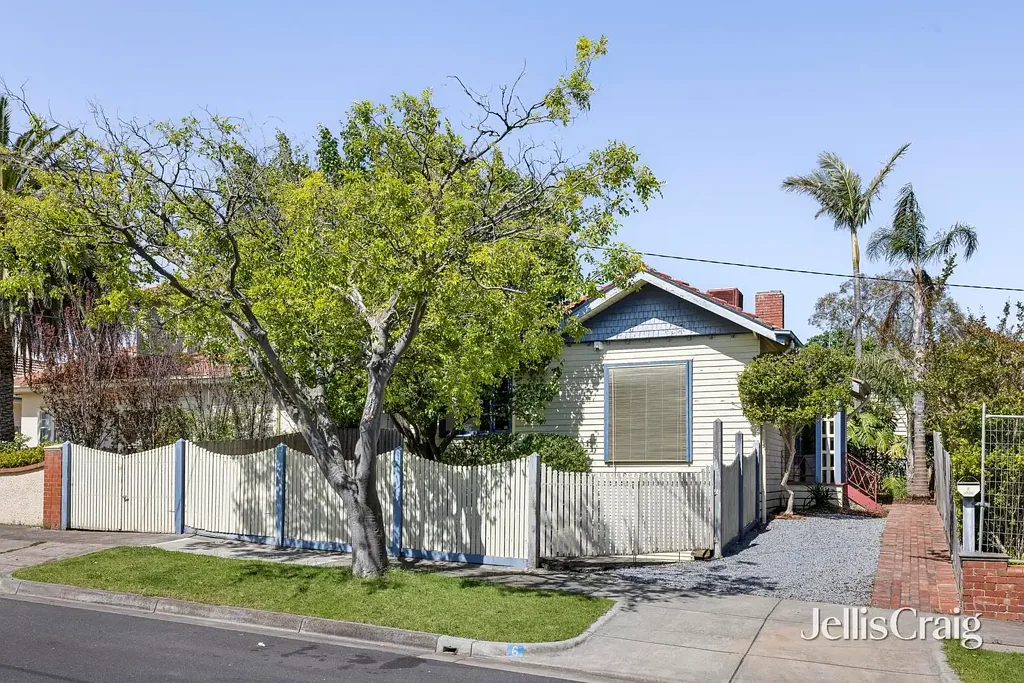 Bentleigh 5Kwarto McKinnon Zone - Perfect Family Lifestyle & Growth Potential