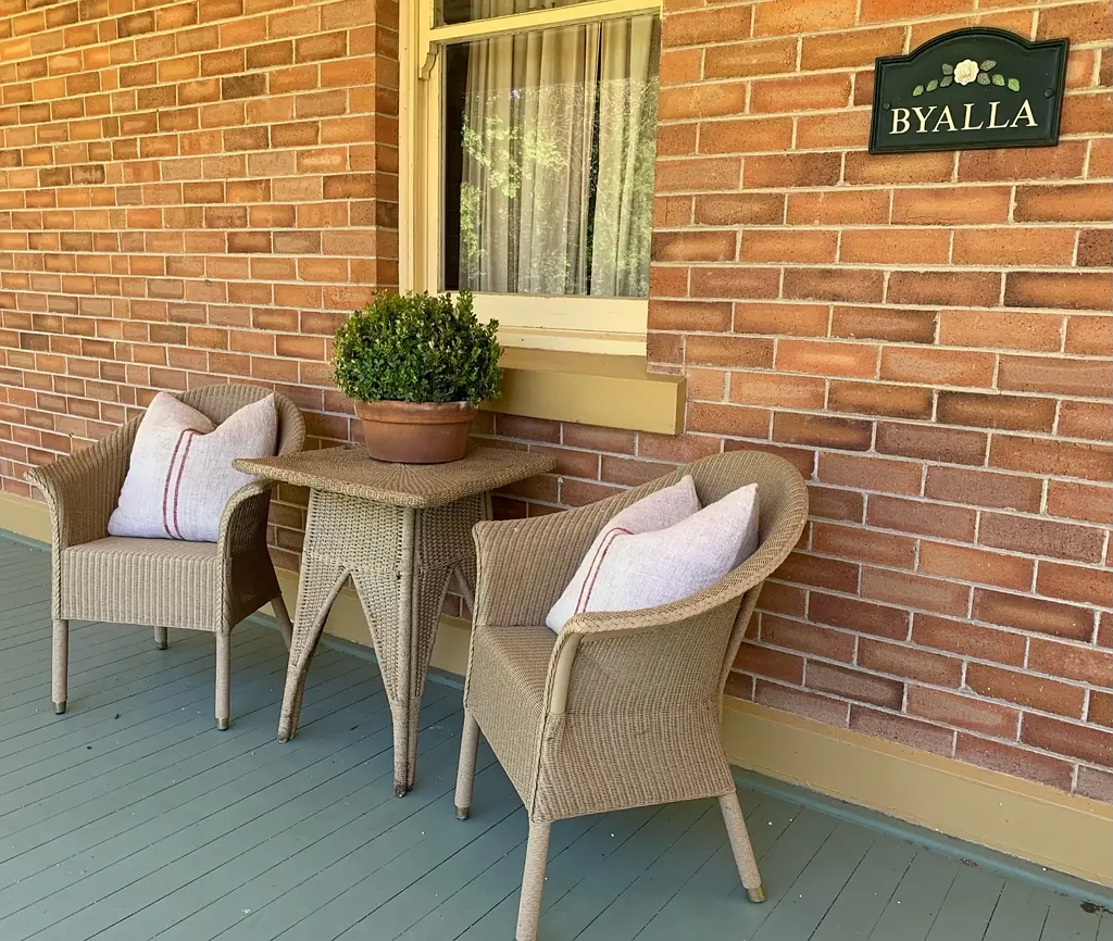 Inverell 4房  Secluded Heritage Home overlooking River and Park - 'Byalla'