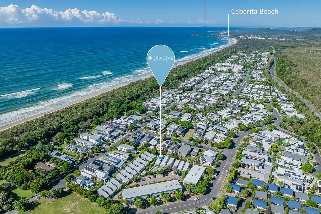 Casuarina 2房  ENTRY LEVEL HOME OR INVESTMENT - STEPS TO THE BEACH
