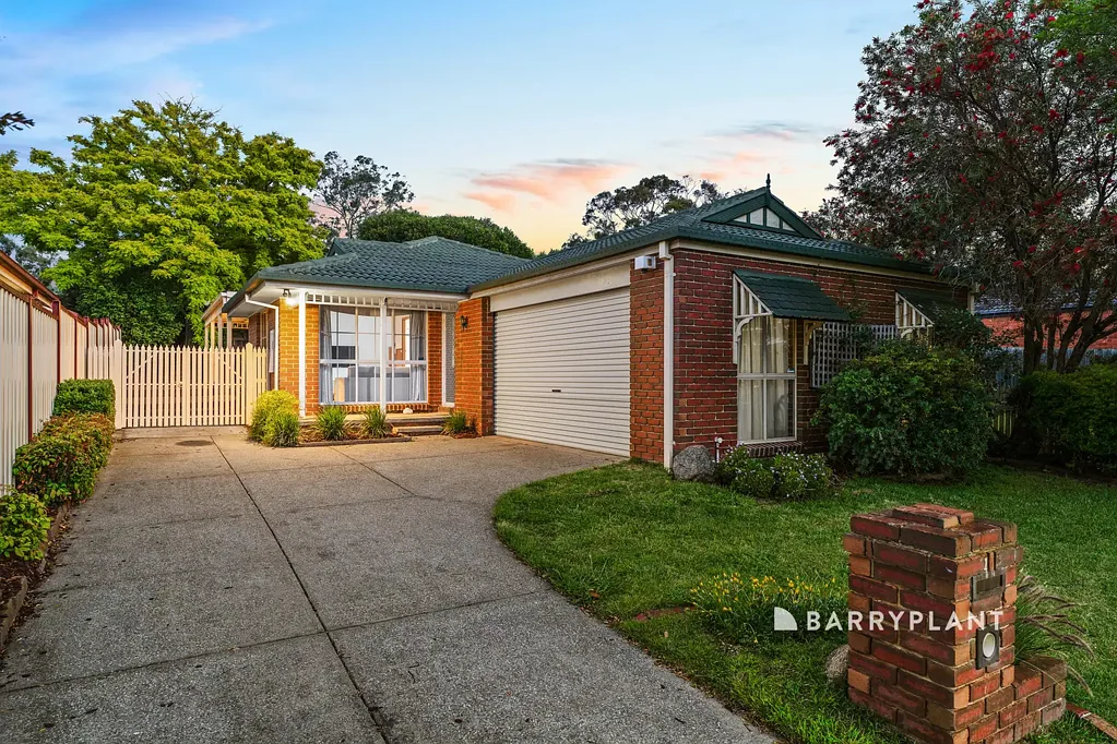 12 Euroa Avenue, Berwick, VIC 3806