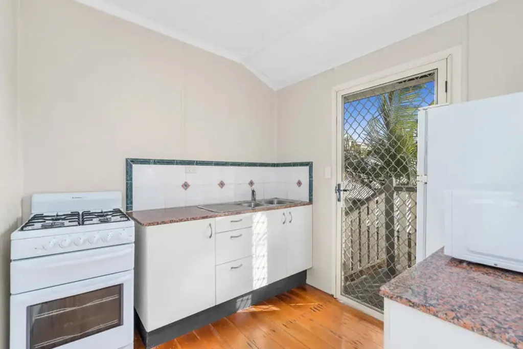 FURNISHED AND AIR CONDITIONED