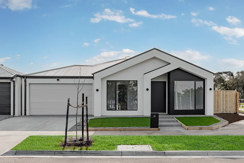 Wollert 4房  Brand New Luxury Family Home - Move-In Ready!