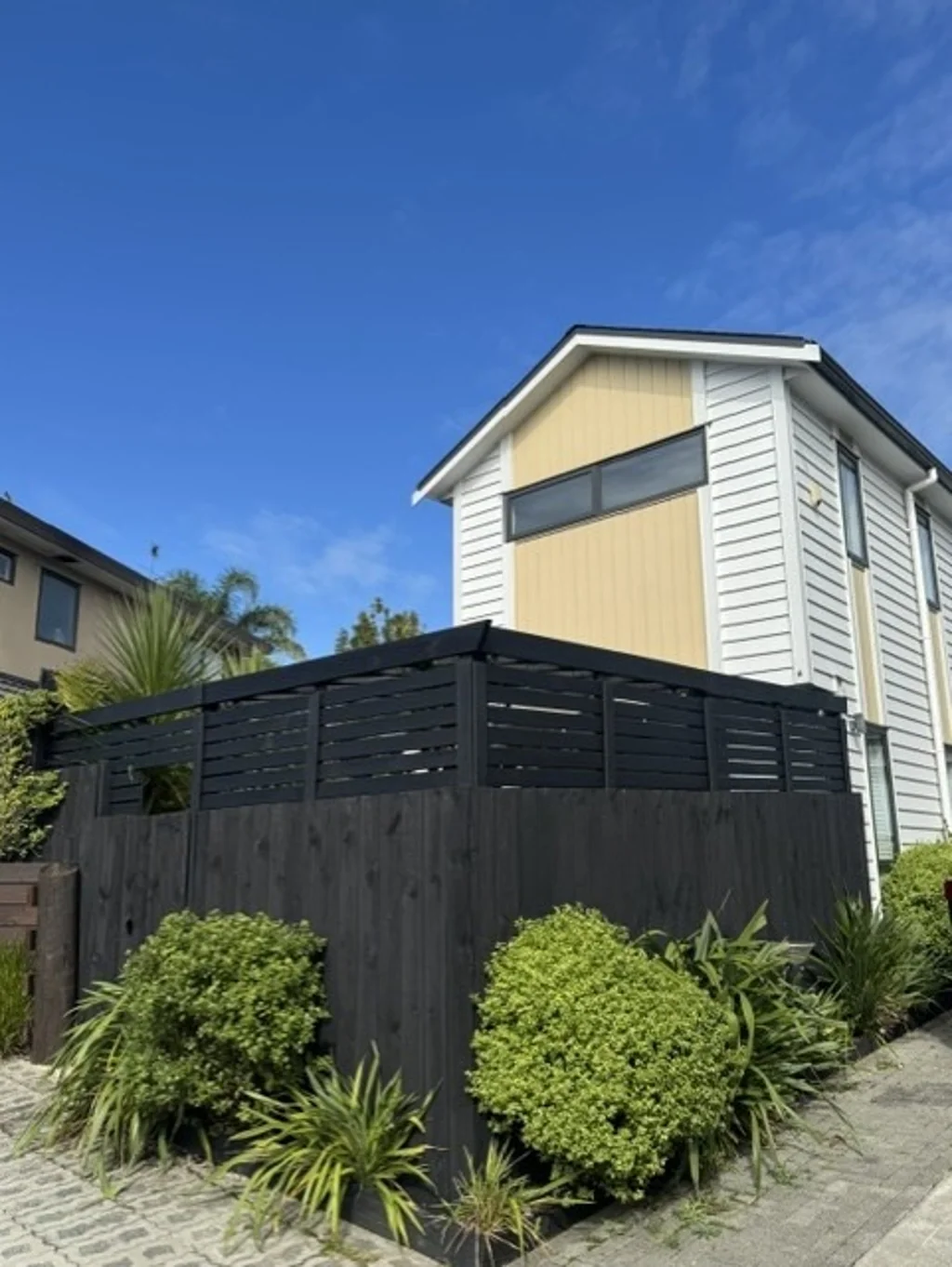 Gorgeous Townhouse in Great Location