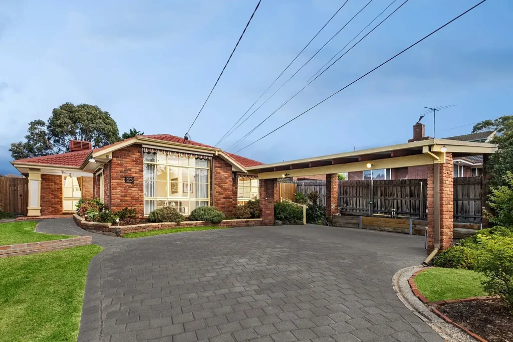 23 Boeing Road, Strathmore Heights, VIC 3041