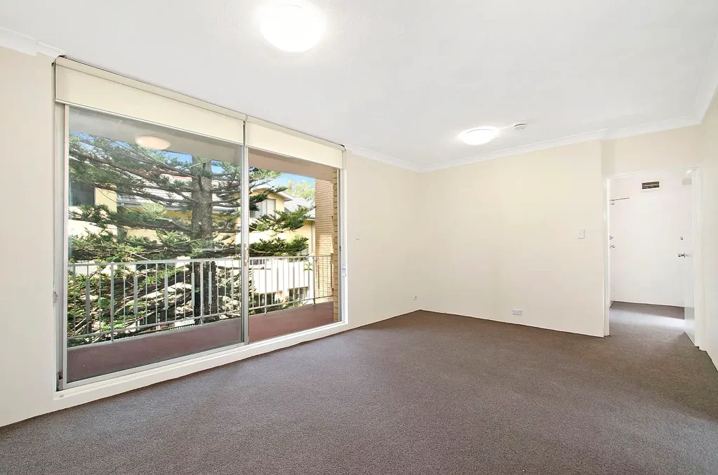 One Bedroom Apartment in Superb Location