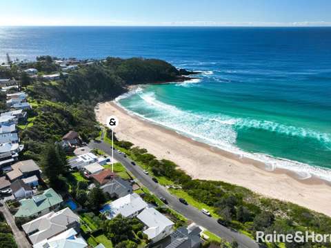 Mollymook Beach 5 Bedroom North Mollymook Beachside