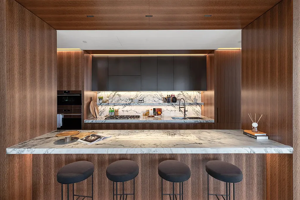 Barangaroo 3房 著名建筑师设计 高端度假村设施 207平米阳光布局 海港景观绝佳 双安全停车位 奢华大理石浴室 智能家居系统 Luxury & Exquisite Residence with Magnificent Harbour Views in Barangaroo