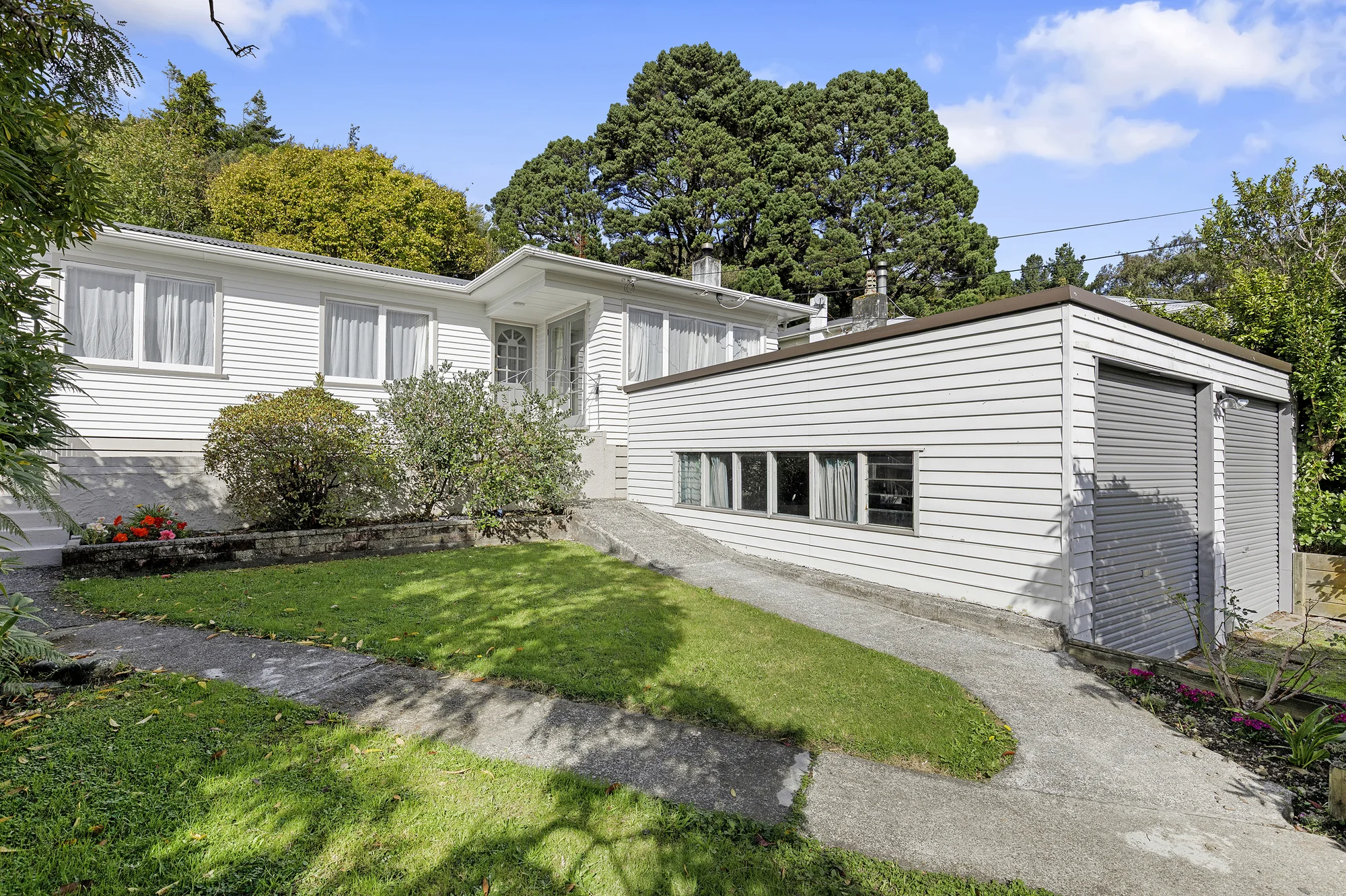 Wainuiomata 3Habitaciones Sunny With Classic Charm!