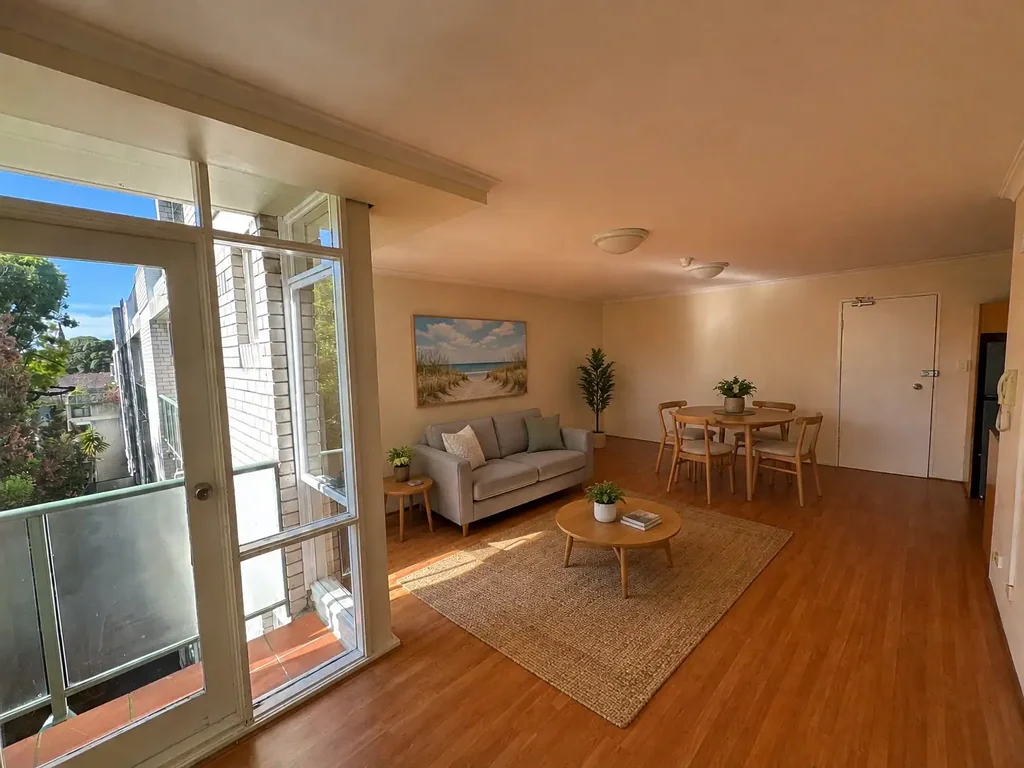 Spacious 1 Bed with Built-ins, 2x Balconies, Floorboards, Common Pool, AC, BBQ Deck, Sauna and 1x Parking