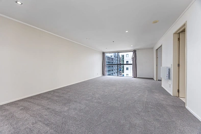 Spacious 2-Bedroom City Apartment with Secure Carpark in Hobson Street