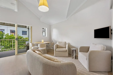 85 Deakin Street, Kangaroo Point, QLD 4169, 2房, 2浴, Unit