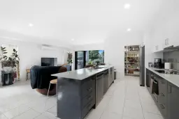 16 Treecreeper Crescent, Upper Coomera