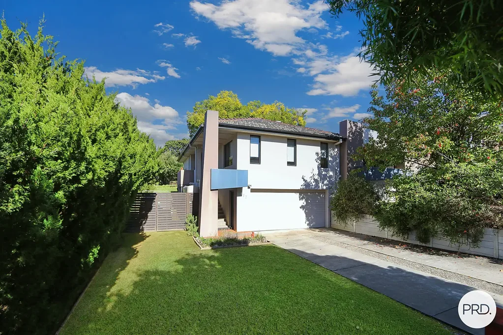 Albury 3房  A STATEMENT RESIDENCE IN CENTRAL ALBURY
