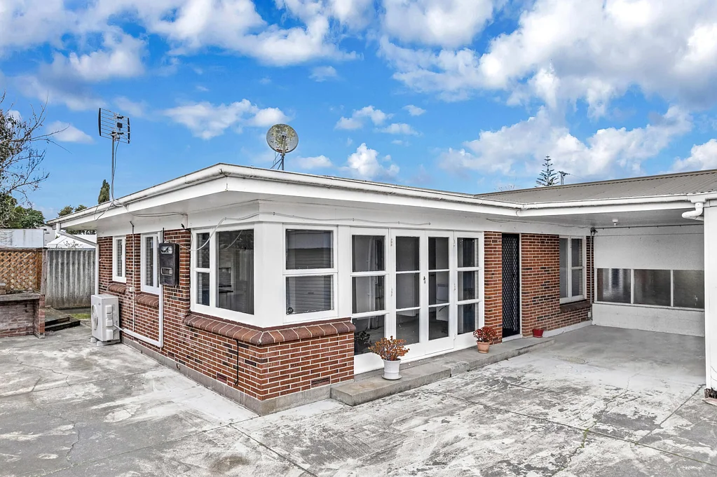 Papatoetoe 2房  Solid gem! Solid location!