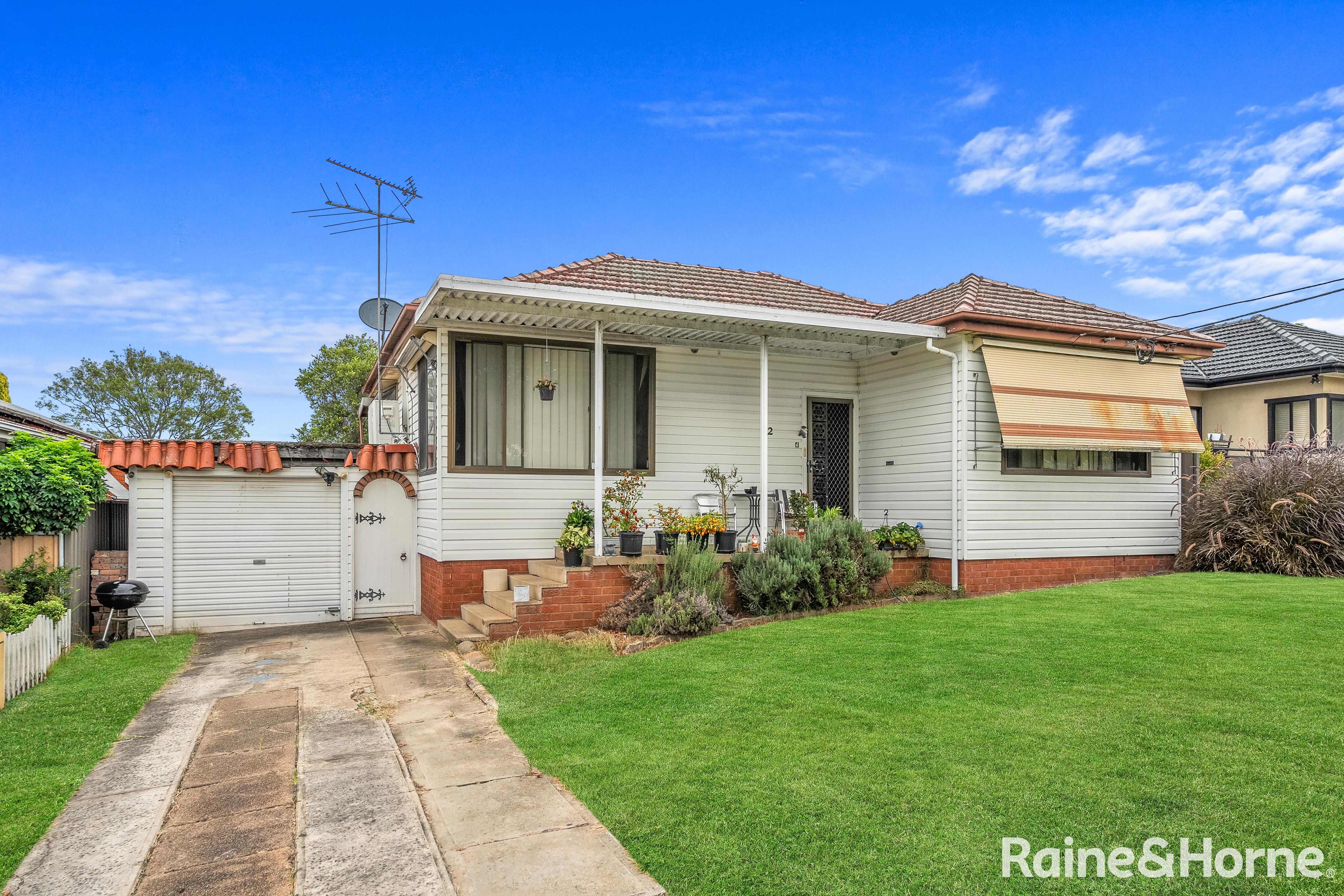 82 CHARLES ST, SMITHFIELD NSW 2164, 0部屋, 0バスルーム, House