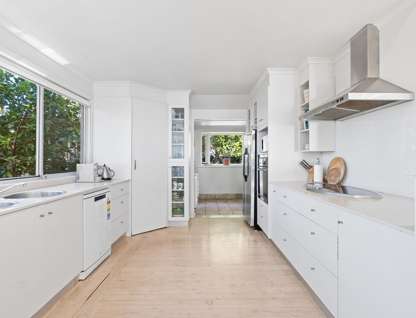 108 Bannister Head Road, Mollymook Beach, NSW 2539, 4 Bedrooms, 2 Bathrooms, House