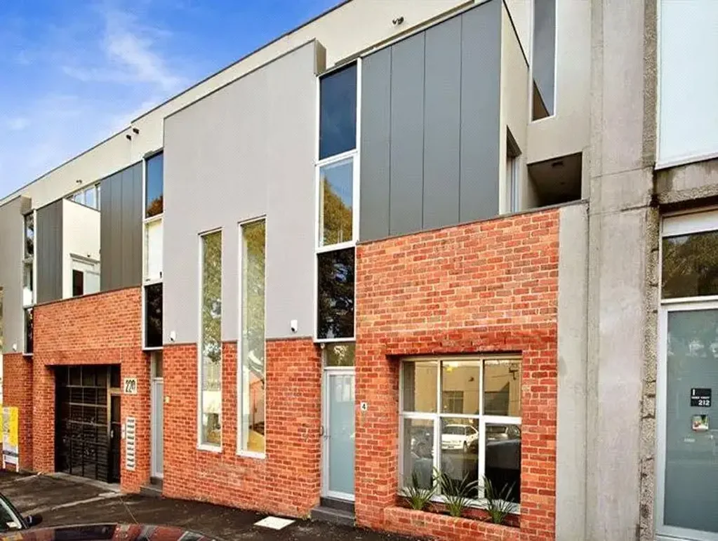 STYLISH THREE-LEVEL LIVING IN THE HEART OF WEST MELBOURNE