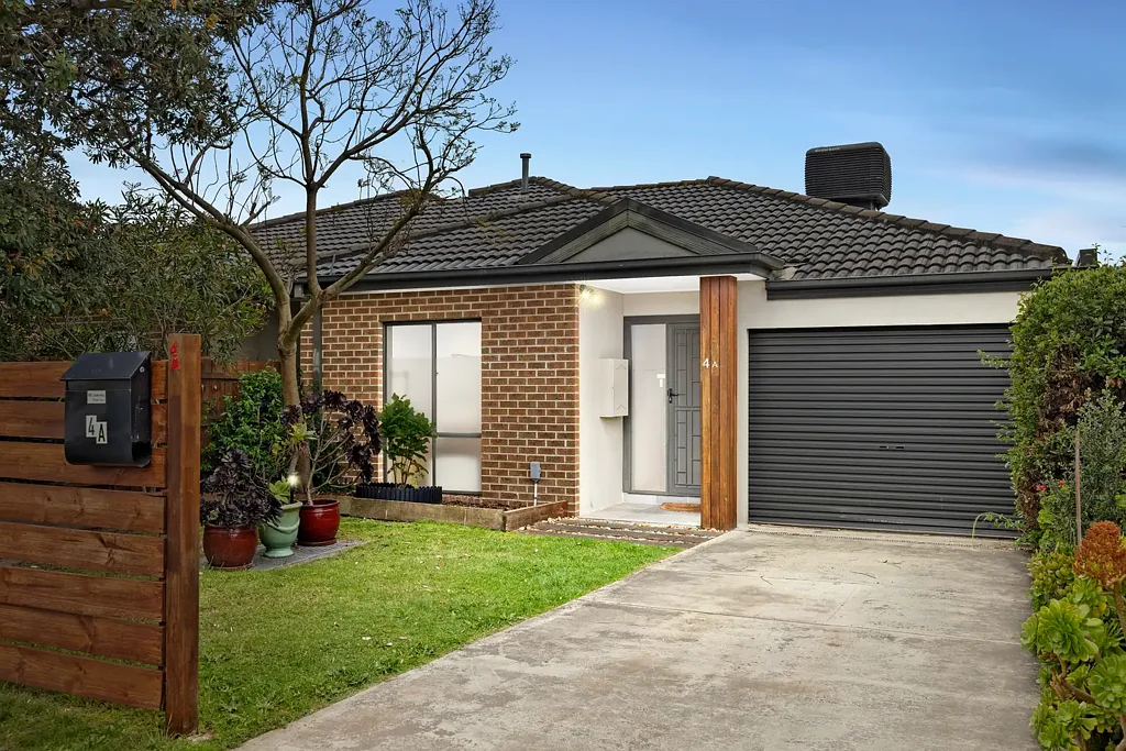 4A Madden Street, Seaford, VIC 3198
