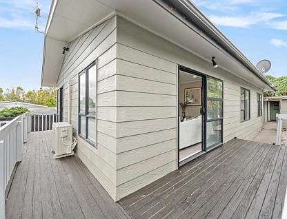 3/219 Don Buck Road, Massey, Waitakere City, 3房, 1浴, 整租独立别墅