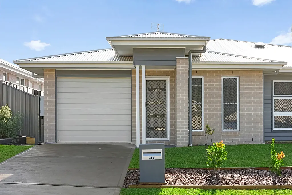 Farley 4房  Modern Comfort, Effortless Living in a Thriving Farley Location