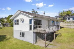 72 Awaroa Road, Sunnyvale