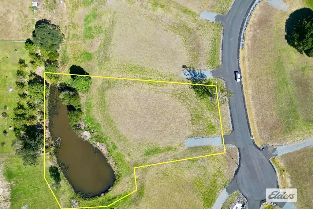 Nahrunda OAKRIDGE ESTATE! Lot 19 - 1.35 acres!