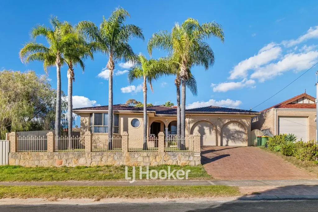 Carey Park 4ห้องนอน Beyond Average (Huge) Home on Bigger Block!