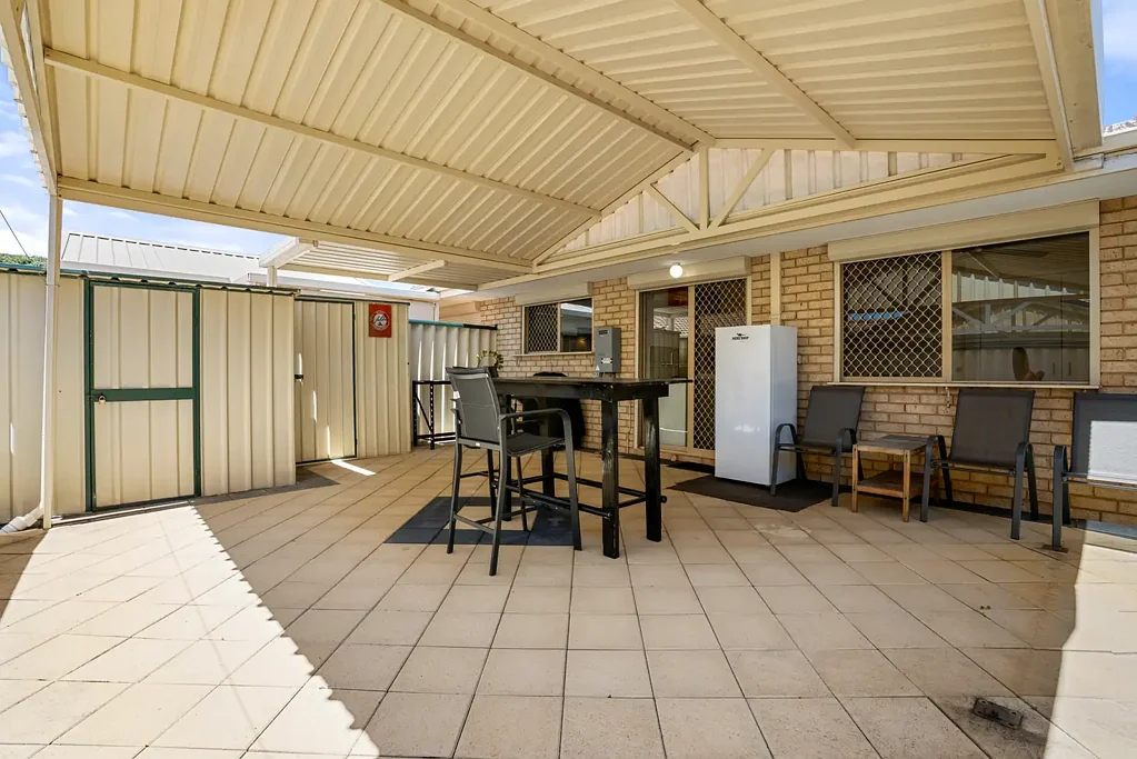 2/16 Hefron Street, Rockingham, WA 6168