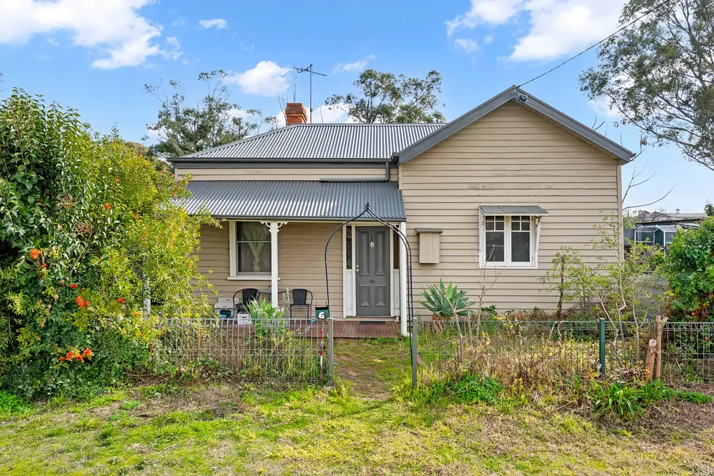 Euroa 2 Bedroom HINTON HIDEAWAY! INVESTORS OR FIRST HOME BUYERS