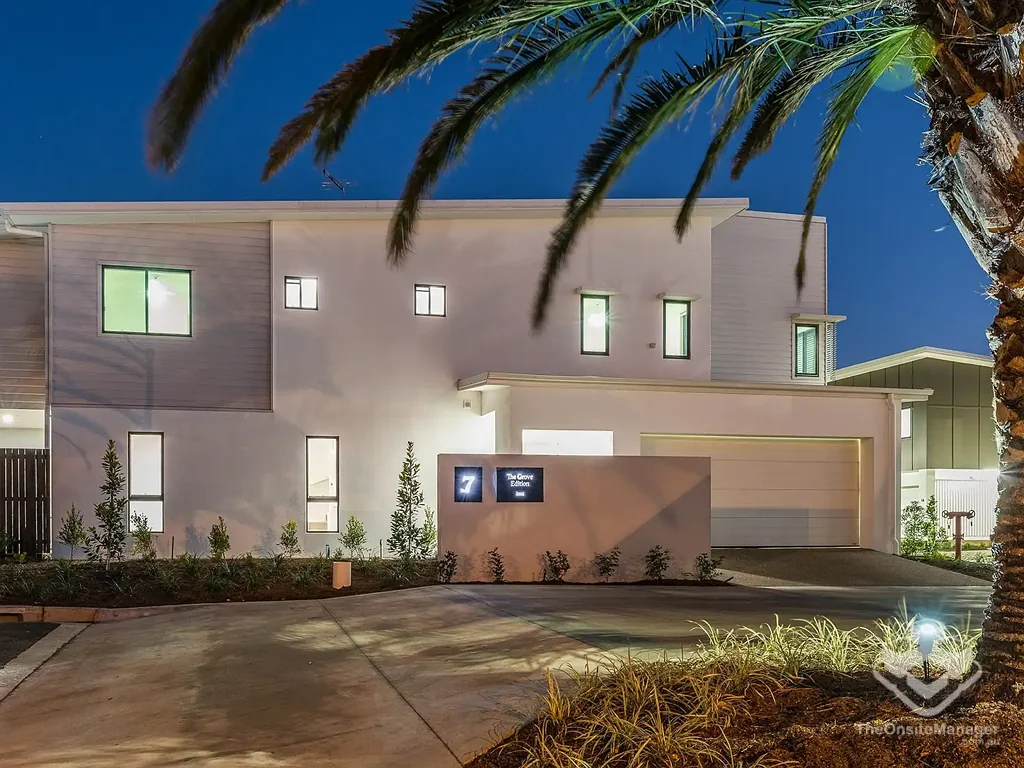 Unit113/7 Giosam, St Richlands 3 bedroom townhouse for let $630 per week available 04 August
