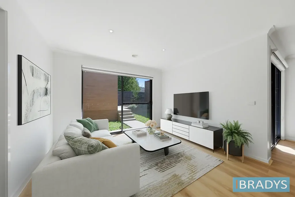 Bonner 3 Bedroom NEW HYBRID FLOORING, CARPET, BLINDS AND READY FOR YOU TO MOVE IN!