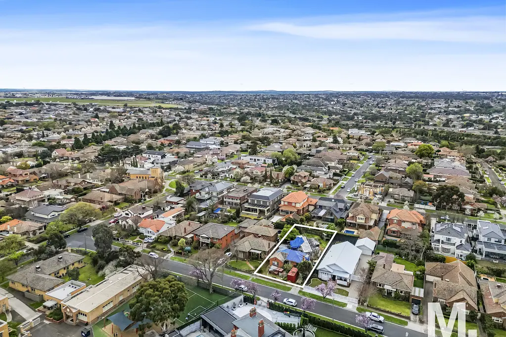 26 Rosebank Avenue, Strathmore, VIC 3041