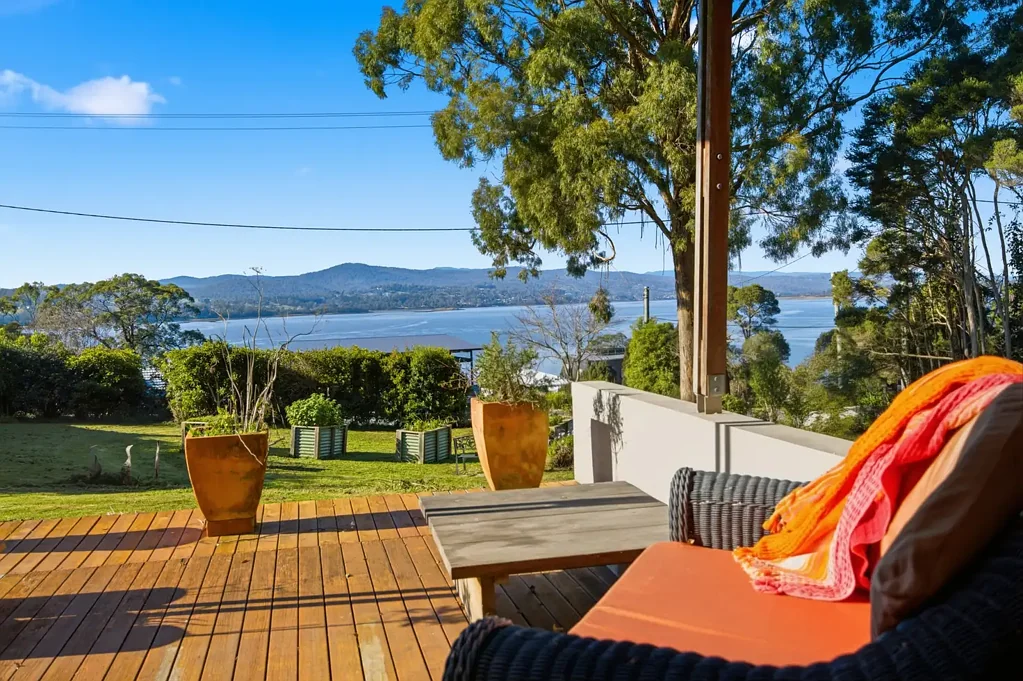 Deviot 2房  Stunning Views, Fabulous House, Large Block.