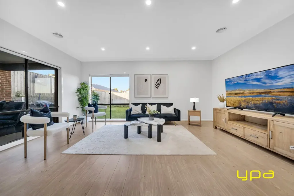 Warragul 5 Slaapkamer Modern 5 bed Luxury Family Home with Open Plan Living in Warragul