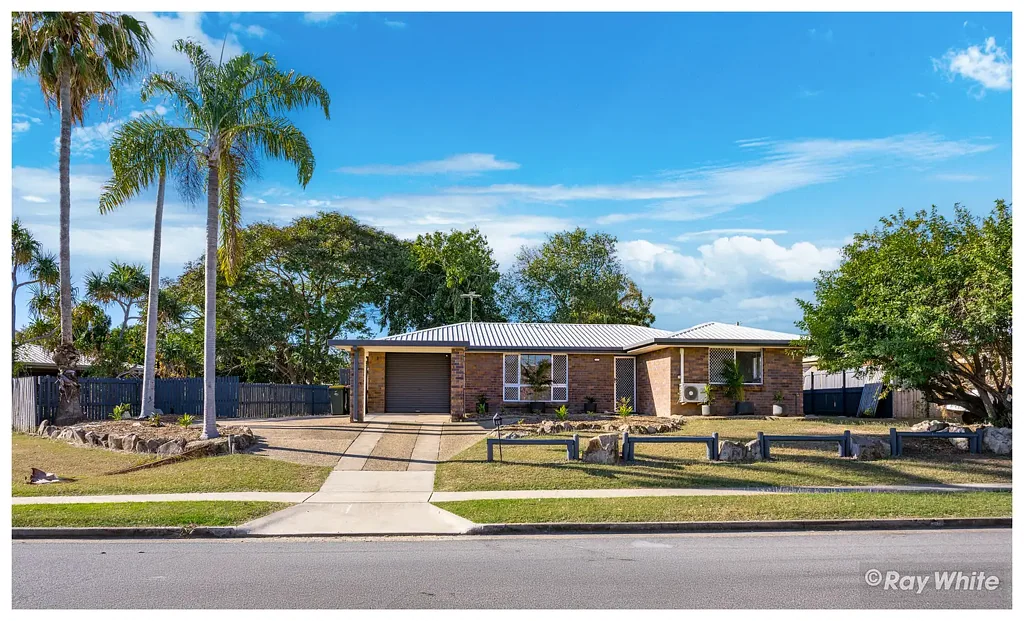 Norman Gardens 3 Bedroom Freshly Renovated Home with Exceptional Outdoor Entertaining