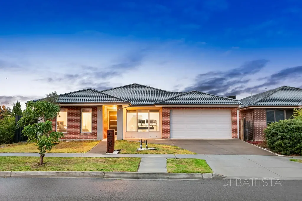 42 Primrose Crescent, Mickleham, VIC 3064